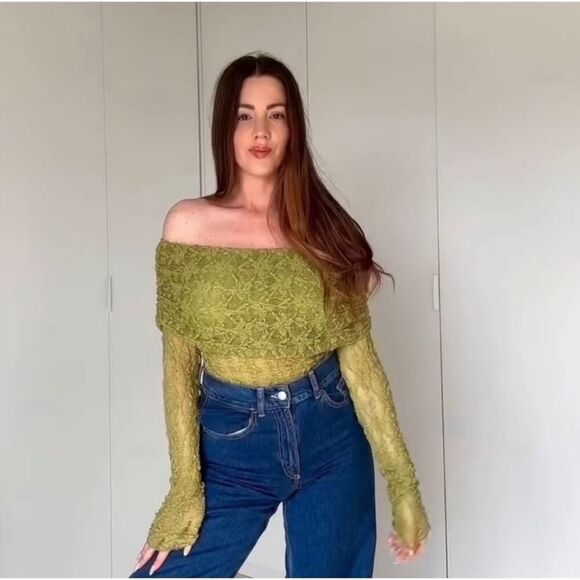 Zara off the shoulder green lace top - Picture 3 of 11